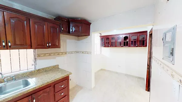 casas - Propiedad céntrica y comercial  9