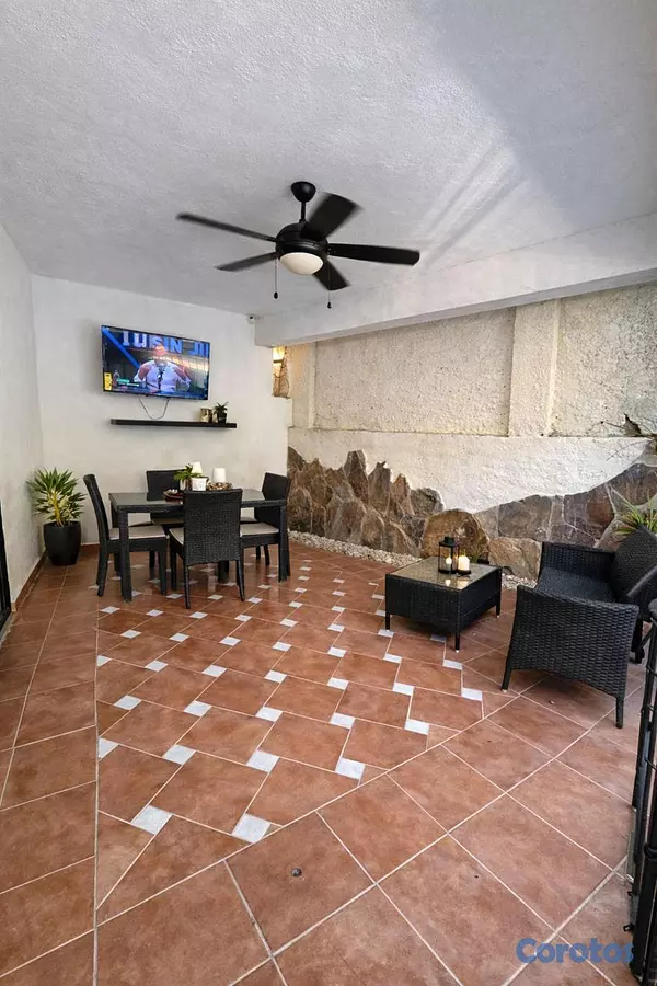 casas - VENDO casa en Altos de Arroyo Hondo III - Cerca de 4