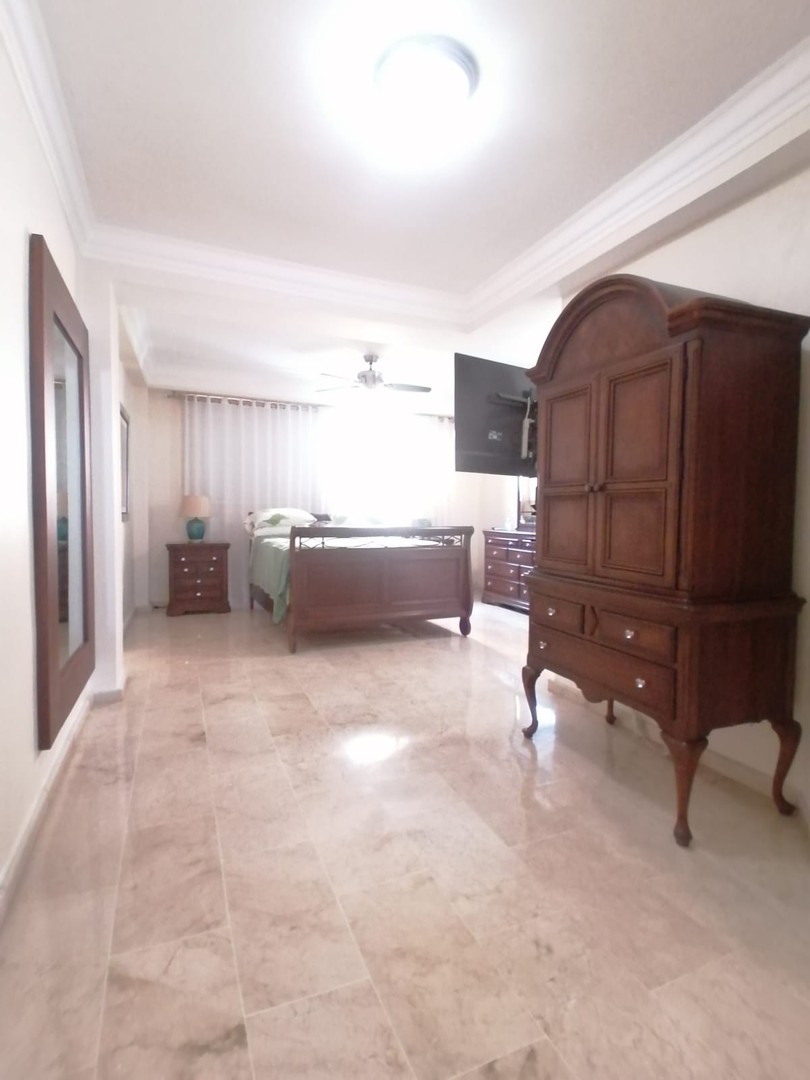 apartamentos - Apartamento AMUEBLADO en alquiler en Los Cacicazgos: 

215 mt / 2do piso 
2 hab  4