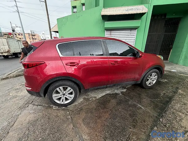 jeepetas y camionetas - Kia sportage LX 2019  9