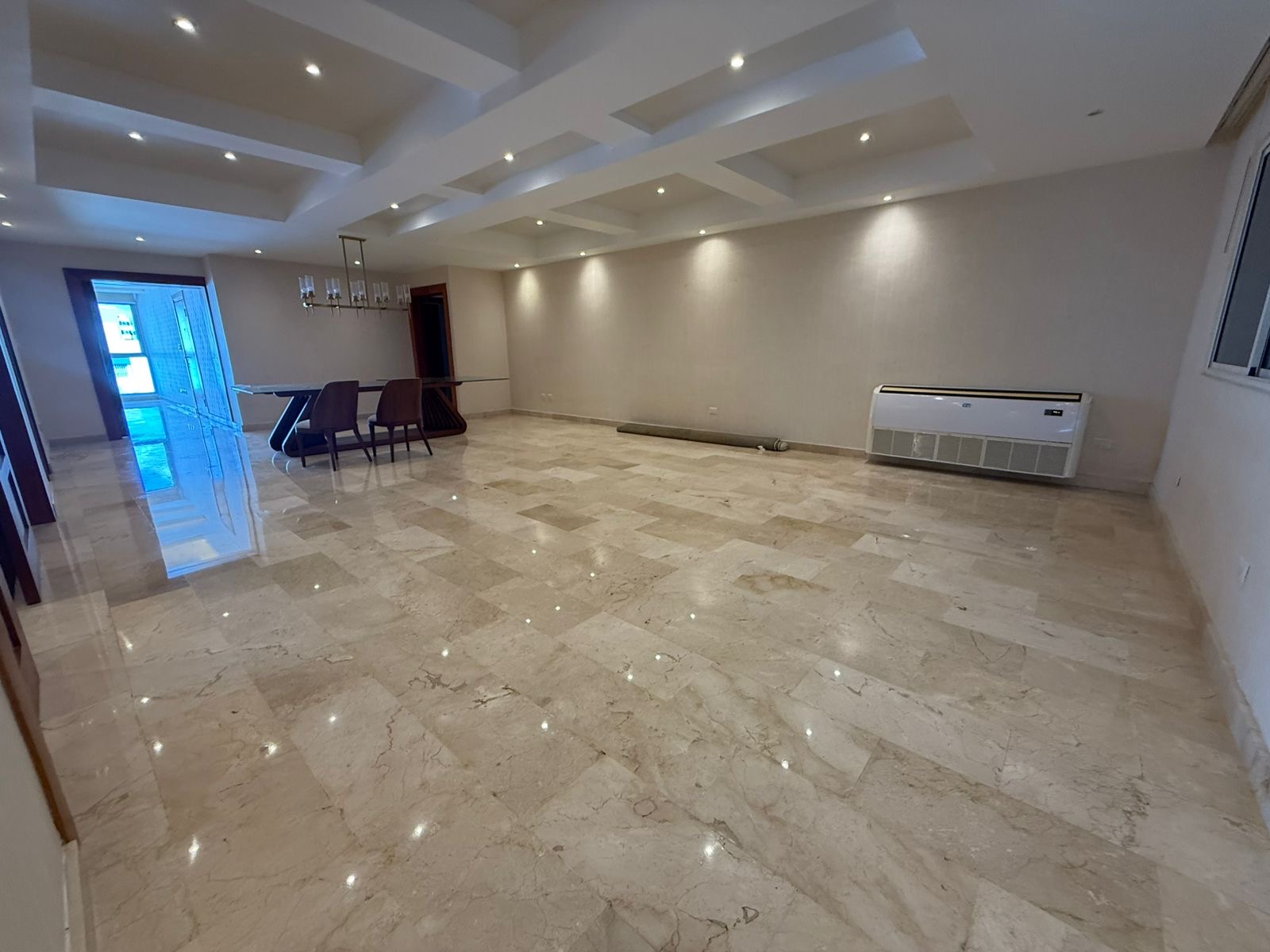 apartamentos - Vendo excelente apartamento en la zona de renacimi 0