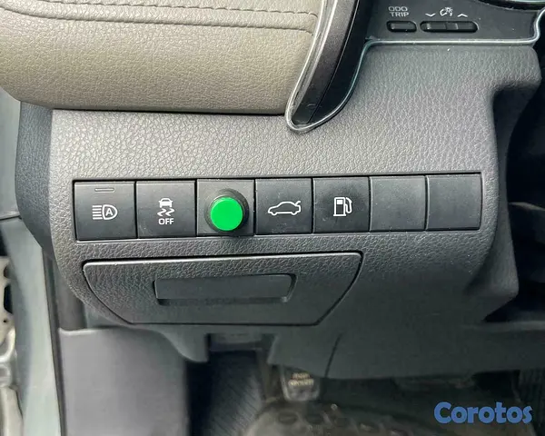 carros - TOYOTA CAMRY LE 2018 4