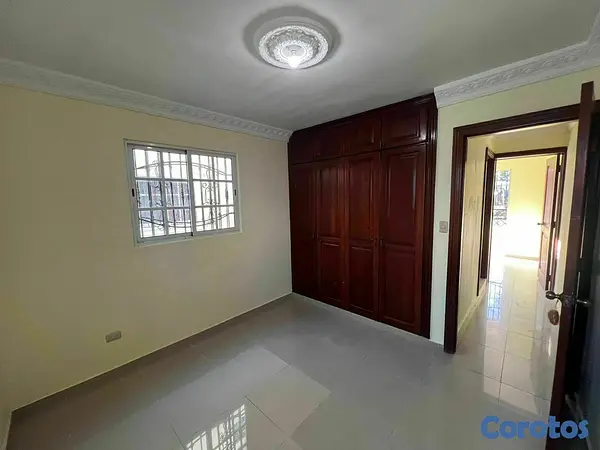 casas - Vendo casa vista hermosa, Santo Domingo Este  5