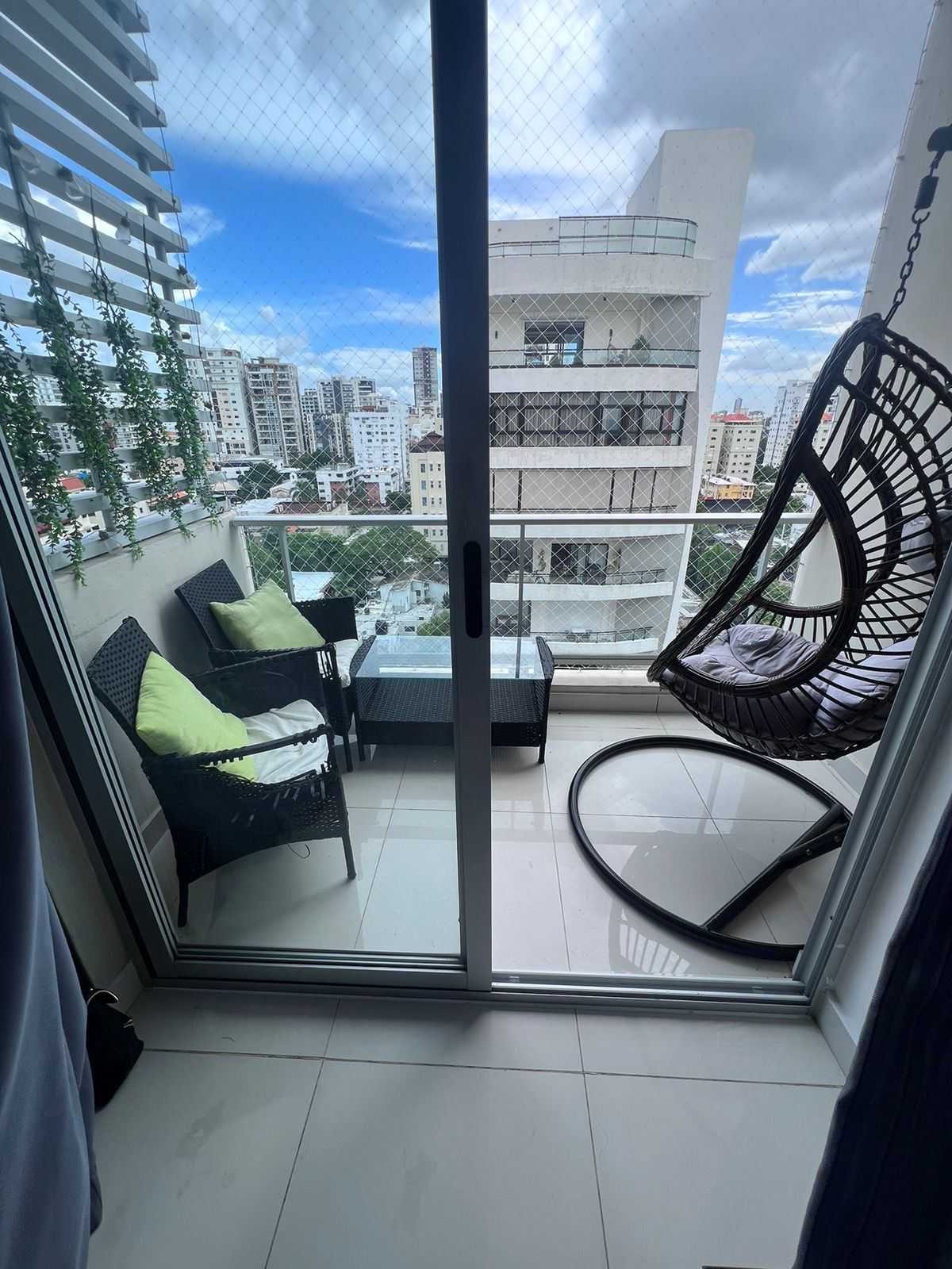 apartamentos - Vendo amueblado paraíso piso 10 una dos habitacion 0