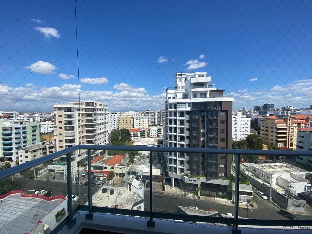 apartamentos - Se alquila apartamento en Evaristo Morales 4