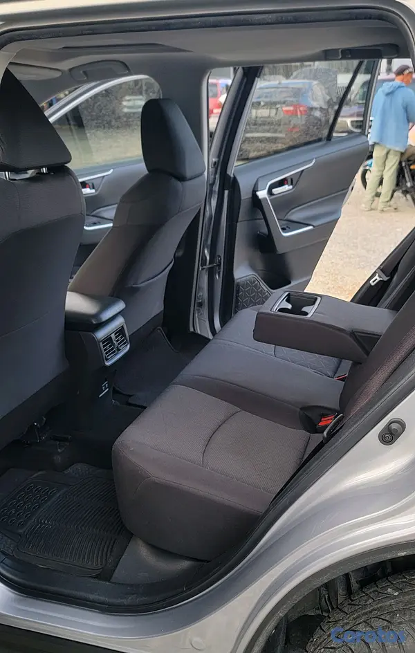 jeepetas y camionetas - TOYOTA RAV4 LE 2019 7