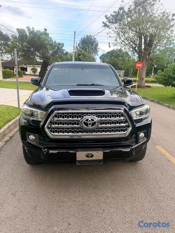 jeepetas y camionetas - Toyota tacoma sr5 2016 8