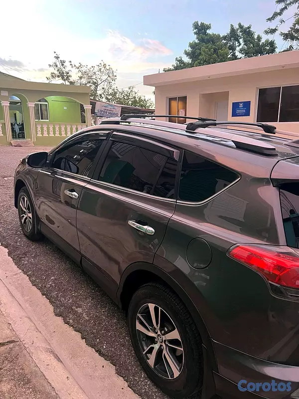 jeepetas y camionetas - Toyota rav4 2017 xle  14