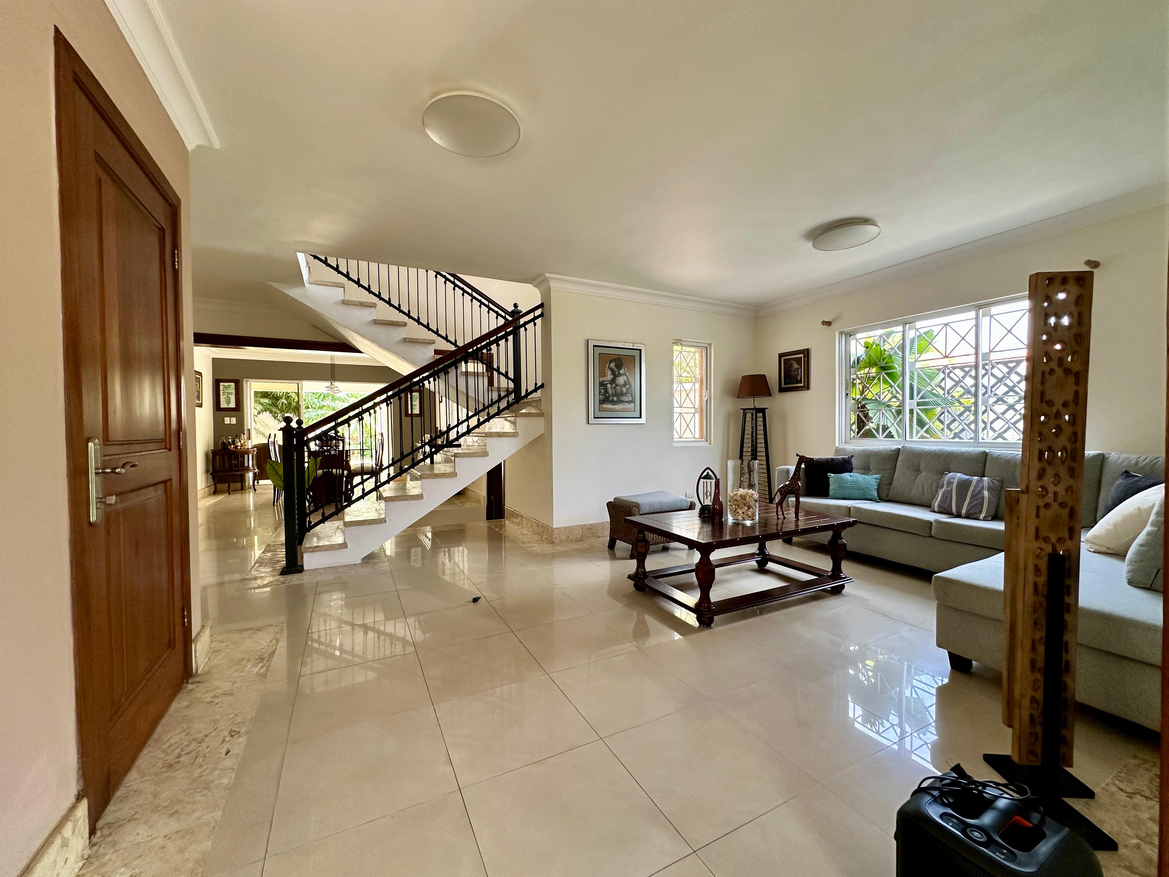 casas - Hermosa Residencia en Mirador del Este, SDE 6