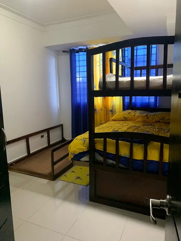 apartamentos - Gran Oportunidad 🚨Independencia📍🚨Apt 3hab, Balcón, sala, comedor, 2parqueos,  5
