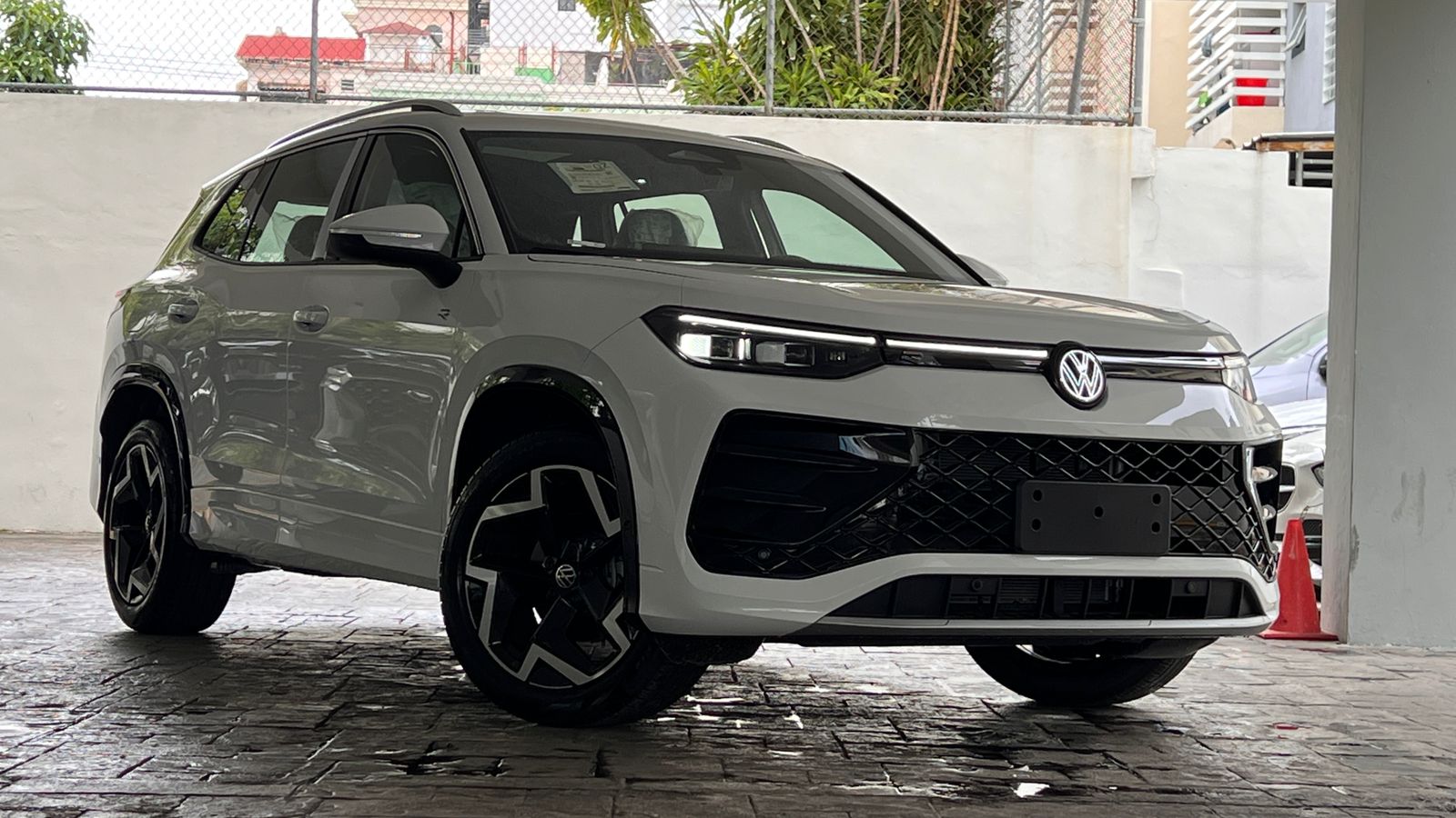 jeepetas y camionetas - Volkswagen Tiguan R Design 2025