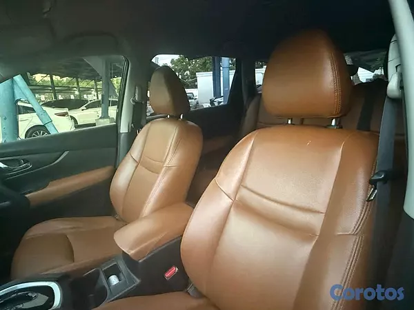 jeepetas y camionetas - Nissan xtrail 2016 7