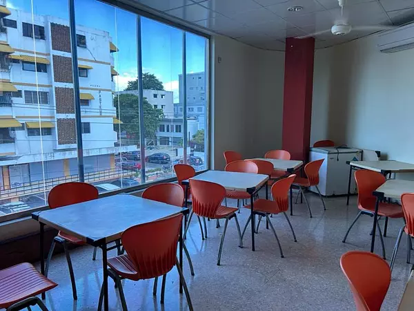 oficinas y locales comerciales - Edificio en GASCUE 4