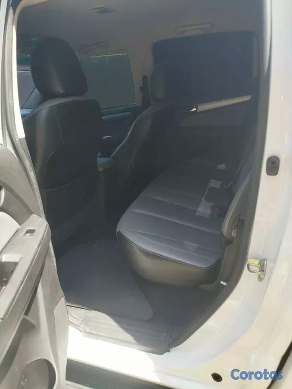 jeepetas y camionetas - chevolet colorado 2022 7