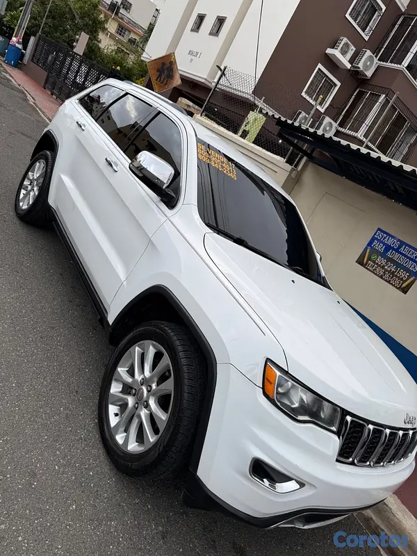jeepetas y camionetas - Vendo jeep Grand cherokee 2017 8