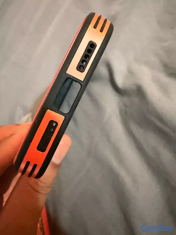 accesorios para electronica - Cover iPhone 17 pro nuevos con carga inalámbrica 5