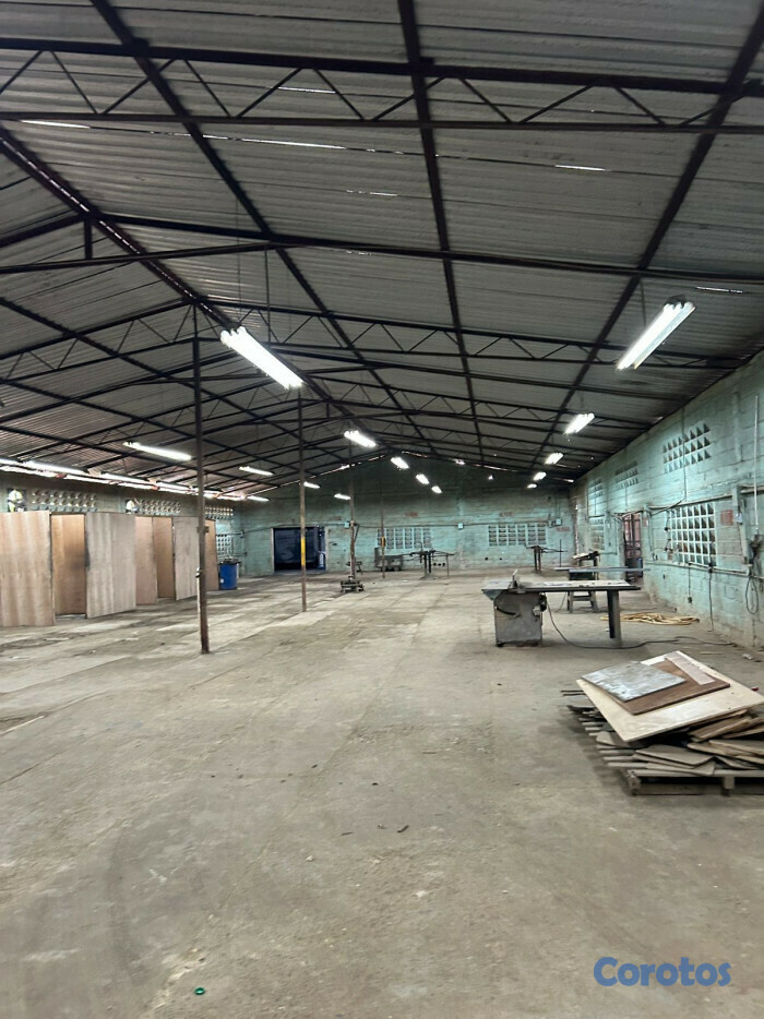 solares y terrenos - Venta de Terreno con Nave Comercial  5