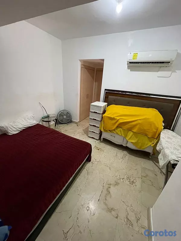 apartamentos - vendo Evaristo Morales piso 4 tres habitaciones con su baño 3 parqueos balcón  13