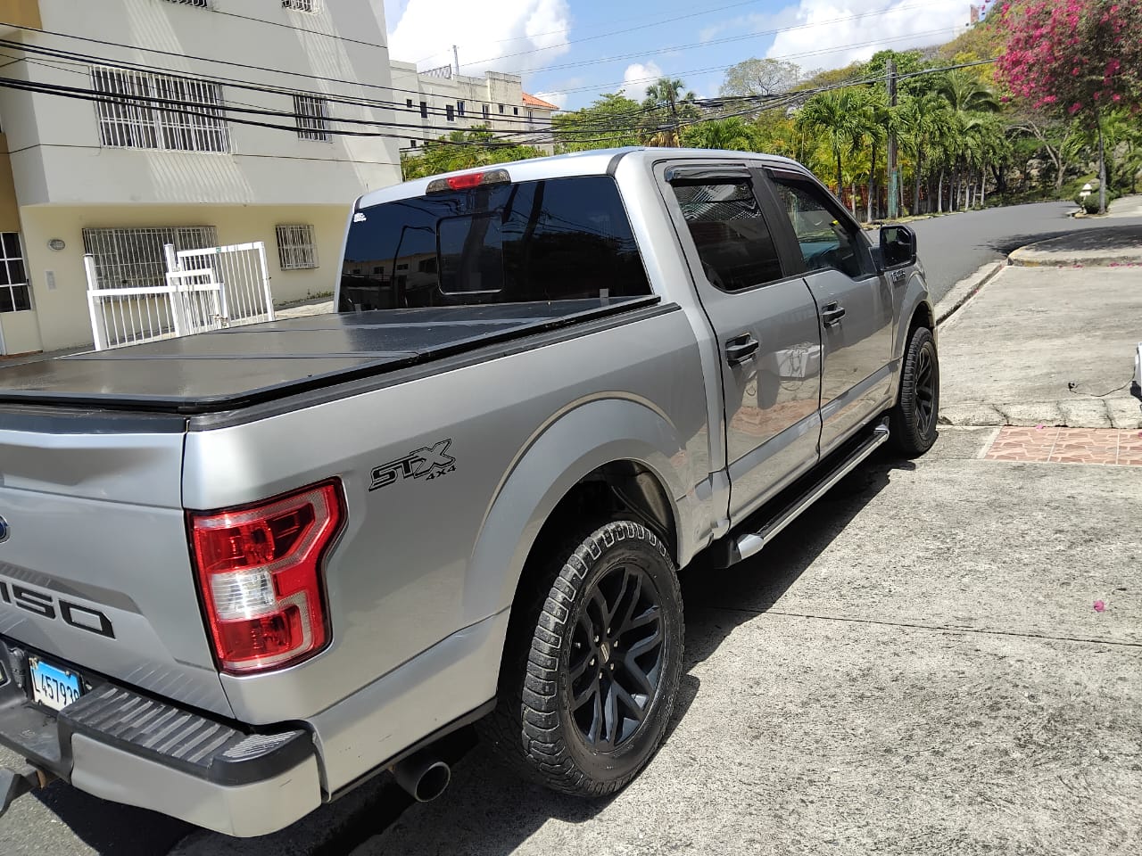 jeepetas y camionetas - FORD F150  3