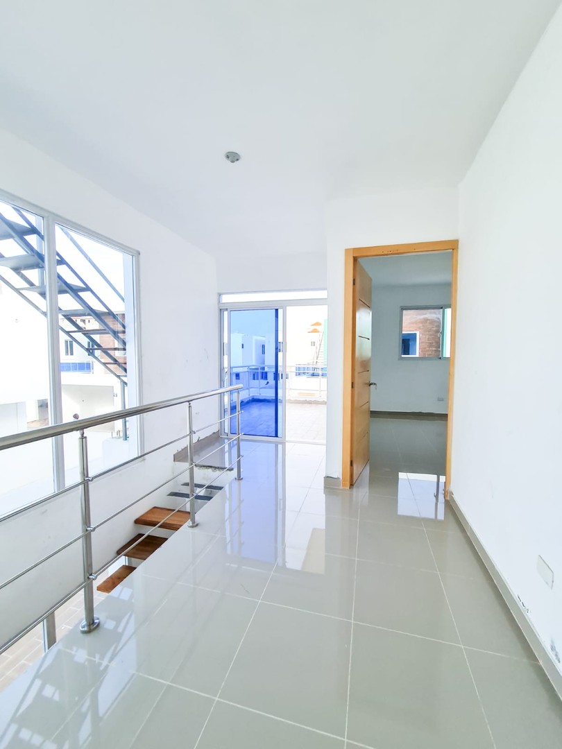 casas - Casas de 2 niveles en proyecto cerrado con piscina y Gymnasio, Aut. San Isidro 6