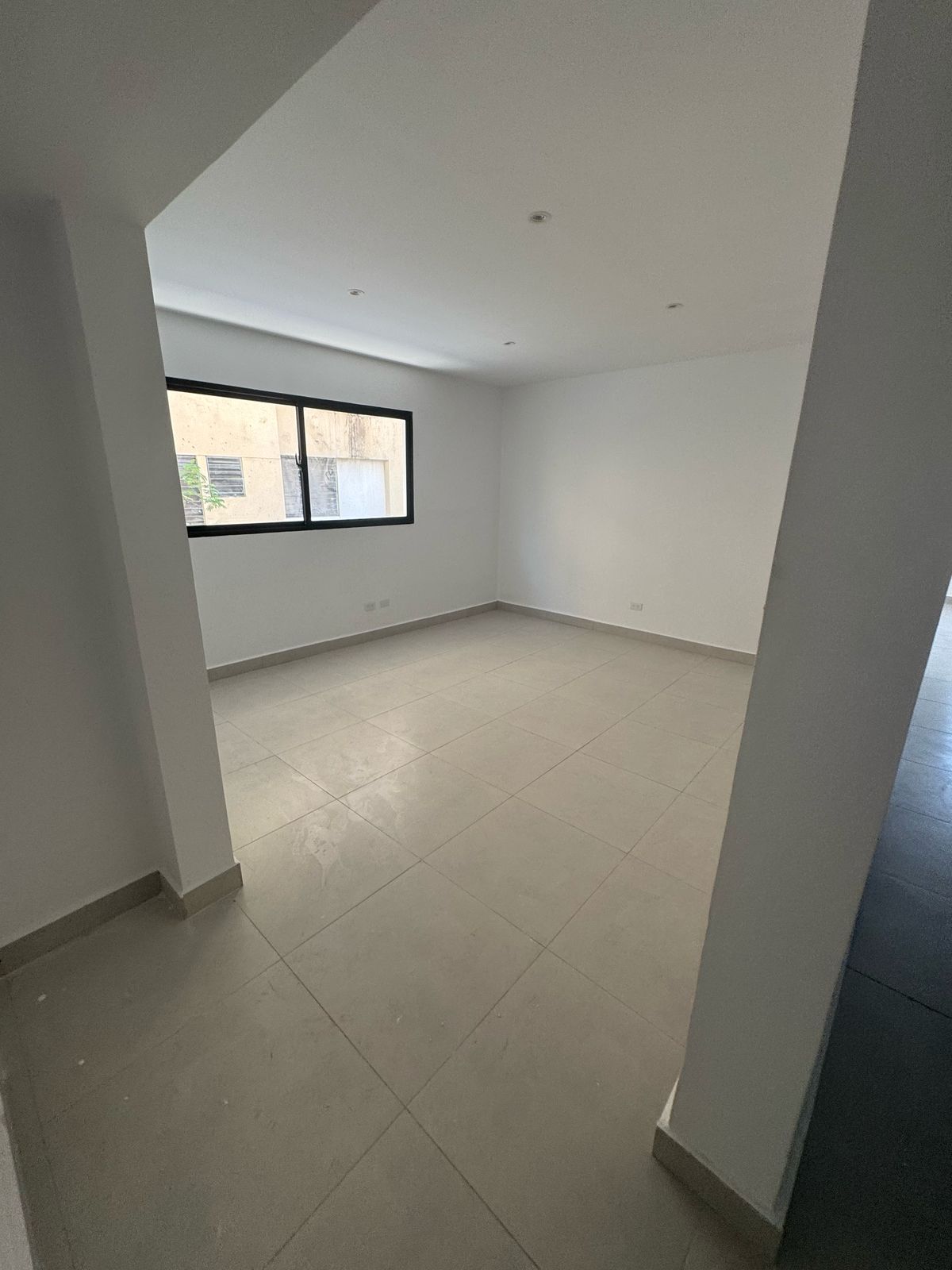 oficinas y locales comerciales - ALQUILO Piso 2 En La Julia de Oportunidad 2