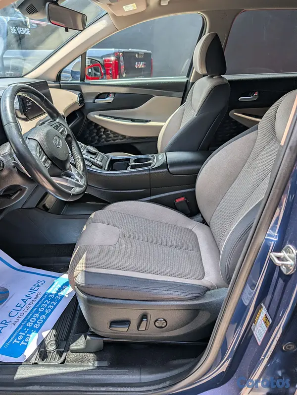 jeepetas y camionetas - 2023 Hyundai Santa Fe SEL  10