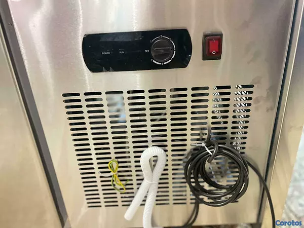 equipos profesionales - Freezer vitrina exhibidora de carnes embutidos 10