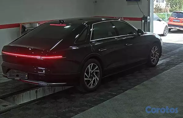 carros - HYUNDAI GRANDEUR 2023 NEGRO 3
