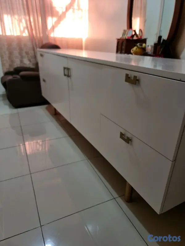 muebles y colchones - vendo credensa usada como nueva  6