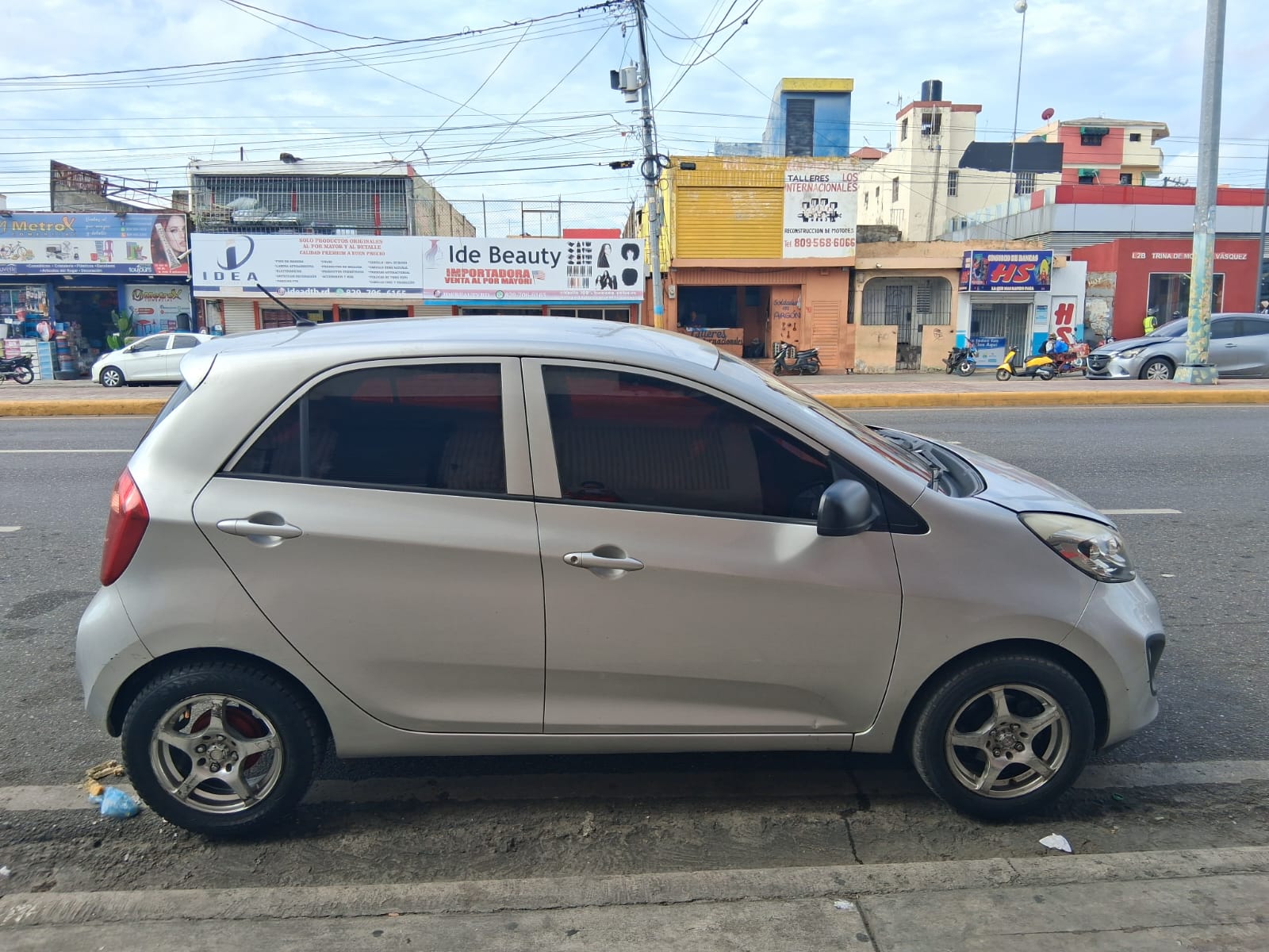 carros - kia picanto 2011 1