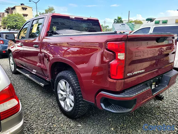 jeepetas y camionetas - Chevrolet Silverado 1500 Custom 2020 8