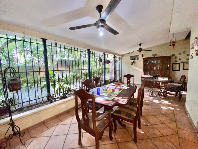 casas - Vendo casa en Los Prados 
 0