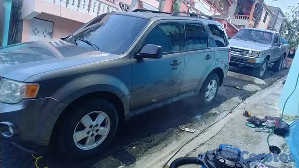 jeepetas y camionetas - Ford Escape  3