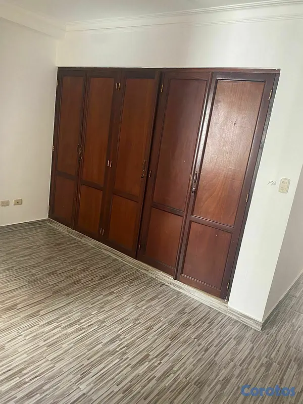 apartamentos - APARTAMENTO EN VENTA – AVENIDA INDEPENDENCIA   8