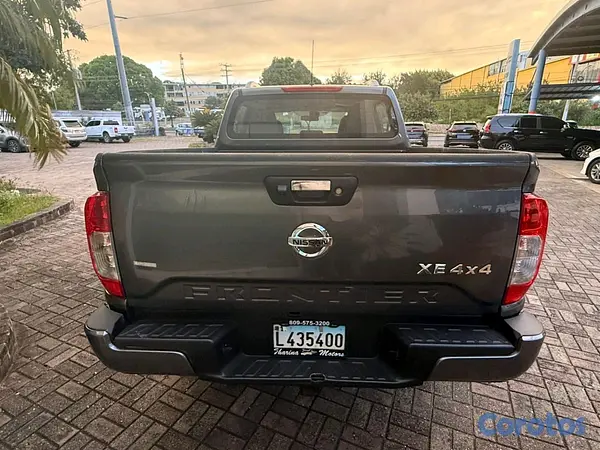 jeepetas y camionetas - Nissan frontier xe 2022 3
