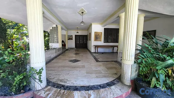 casas - Casa en Venta en El Millón para remodelar 2