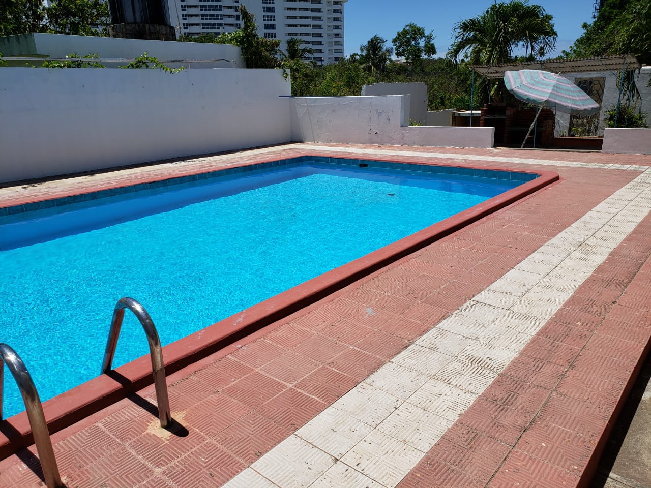 casas vacacionales y villas - Villa de 5 habitaciones en Juan Dolio 2040m2 solar 3