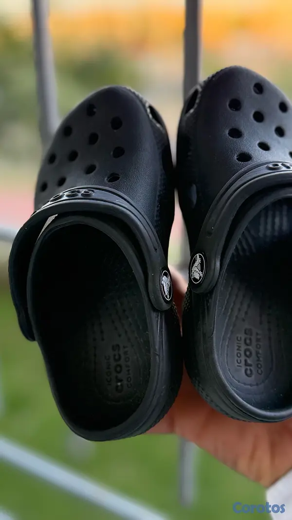 ropa y zapatos - Crocks originales para niño talla 9 3