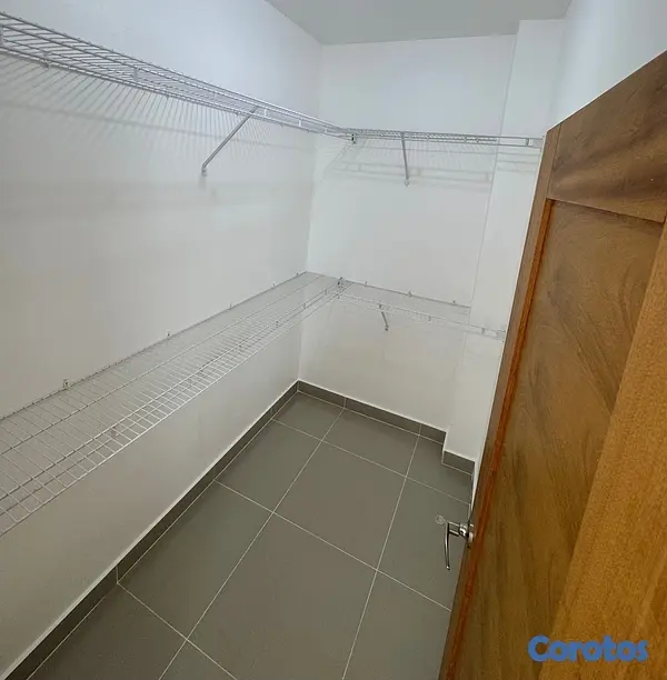 apartamentos - Apartamento En Venta, 6to Piso, Terraza Privada, Piscina, Elevador, Seguridad 24 10