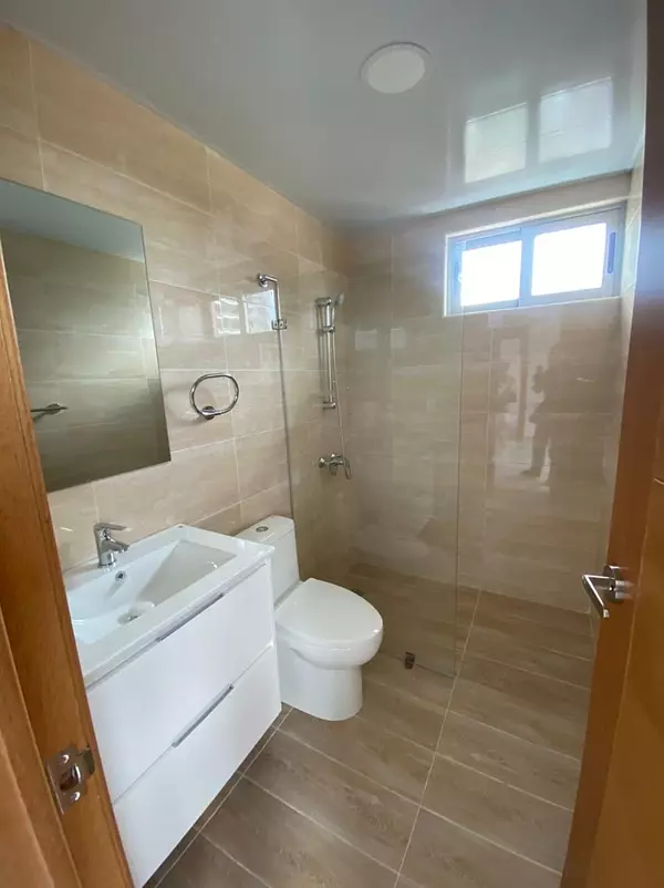 apartamentos - Apartamento en piso alto en alquiler en Bella Vista.  4