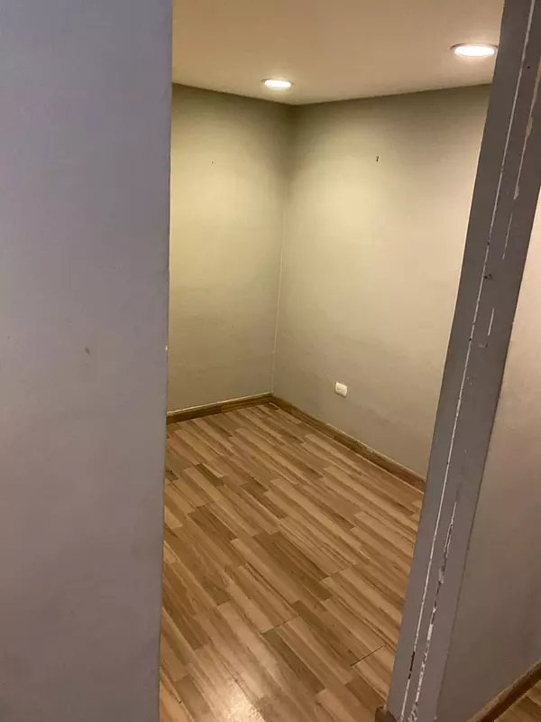 oficinas y locales comerciales - SE VENDE O EN ALQUILER LOCAL COMERCIAL EN ENSANCHE NACO SIN INTERMEDIARIOS 5