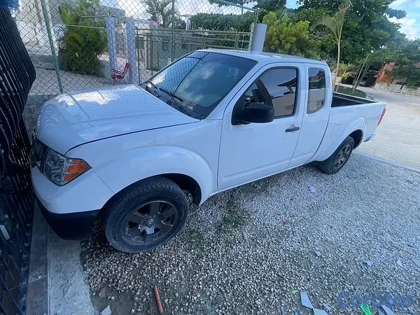 jeepetas y camionetas - camioneta Nizan Frontier 3