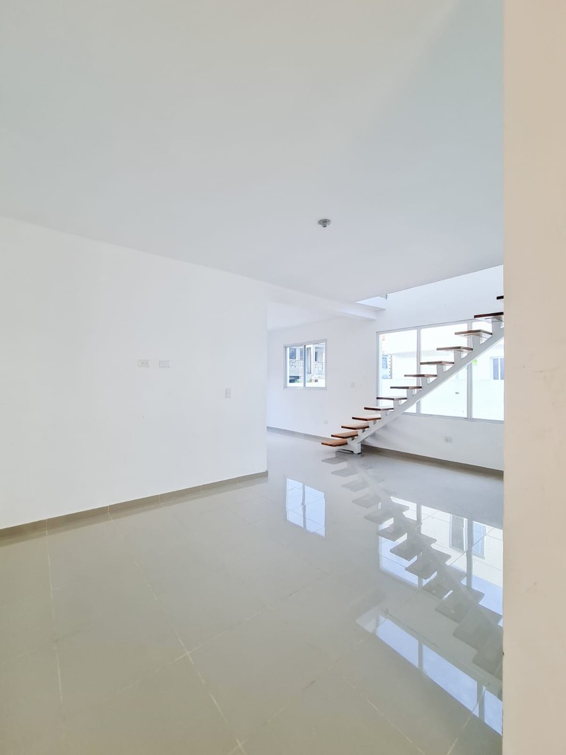 casas - Casas de 2 niveles en proyecto cerrado con piscina y Gymnasio, Aut. San Isidro 7