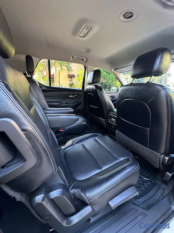 jeepetas y camionetas - CHEVROLET TRAVERSE LT 2018 9