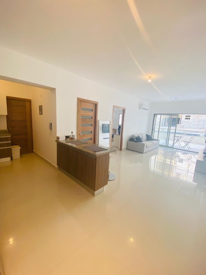 apartamentos - Vendo en el millón segunda con terraza una habitación 1.5 baños parqueo techado  1