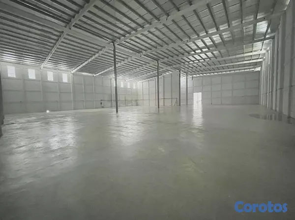 oficinas y locales comerciales - En Alquiler Nave Indusrtrial la Cuaba el Pedregal  3