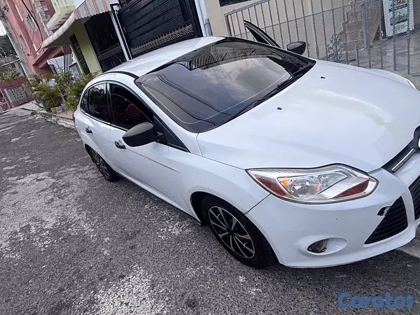 carros - VENDO FORD FOCUS EN EXCELENTE CONDICIONES 4