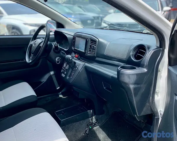 carros - Daihatsu Mira 2019 3