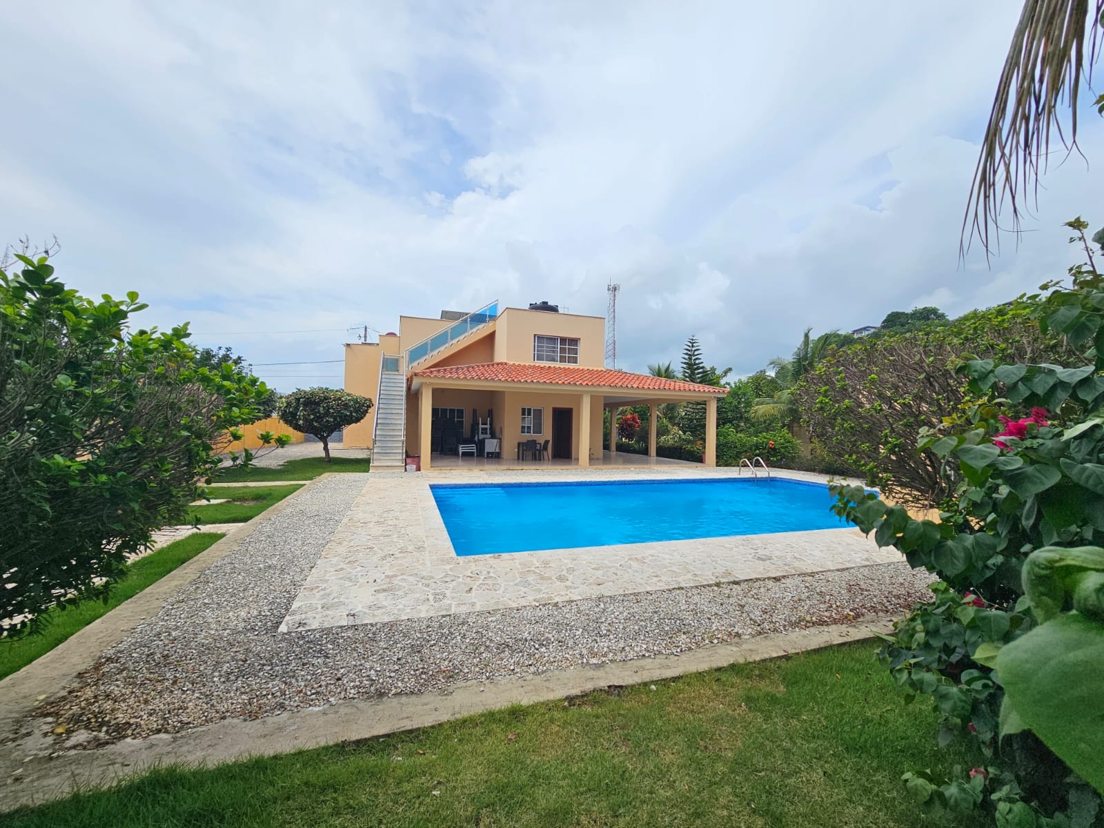 casas vacacionales y villas - Se Vende Villa en Cabrera 0