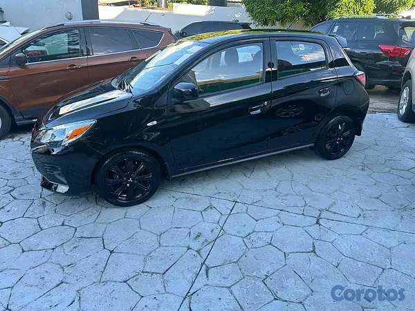 carros - Mitsubishi mirage black edition 2022 710,000 3